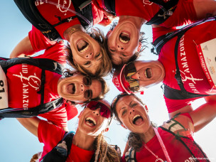 Le seul raid aventure 100% féminin et 100% solidaire où les Amazones parcourent le monde, dans un pays différent chaque année...