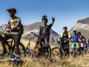Authentique enduro VTT, Mountain Bike, E-Bike, à vue dans les Pyrénées