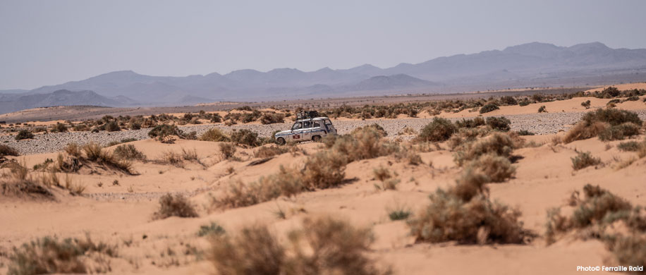 Préparer une voiture youngtimer au offroad pour un raid dans le désert