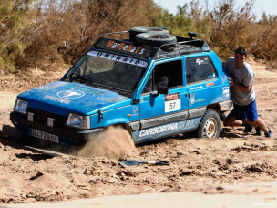UNIRAID, raid youngtimers, aventure Maroc, navigation roadbook, Paris-Dakar, course d’orientation, voyage solidaire, rallye étudiant, défi automobile, raid automobile, raid solidaire maroc, raid auto maroc, raid maroc
