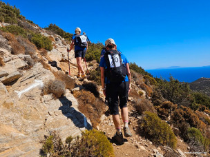 Un trek orientation 100% féminin en Grèce sur l'île de Sifnos, une aventure par Aventura Trek à découvrir 