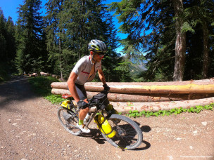Un triathlon extrême longue distance du type Ironman 