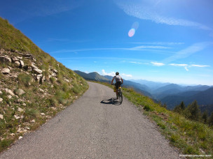 Un triathlon extrême longue distance du type Ironman 