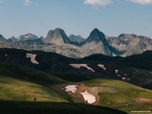 ultra-marathon-ultra-trail-trek-hiking-moutain-usa-adventure