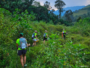 Partez pour le Vietnam Aventura Trek, une aventure 100% féminine en Asie. Explorez les paysages pittoresques du Nord-Vietnam en équipe, avec un itinéraire d'orientation unique..
