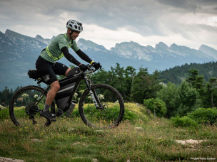 Un challenge vélo au format bikepacking pour 350 km d'épreuve tout-terrain à la découverte du Vercors ! Découvrez l'Elevation Vercors !