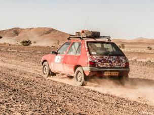 dust race, raid peugeot 205, raid citroen c15, aventure youngtimers, raid automobile, aventure maroc, raid auto maroc, raid youngtimers, raid auto désert, raid désert, raid vieilles voitures maroc