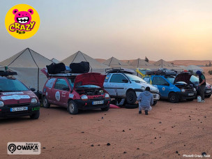 crazy raid, twingo raid, raid twingo maroc, raid youngtimers, ferraille auto, roadtrip maroc, vieille voitures raids