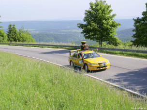 Carbage Run, road trip Europe, vieilles voitures, aventure automobile, rallye déjanté, raid auto europe, voitures personnalisées, défi automobile, road trip insolite, traversée de l’Europe, raid auto