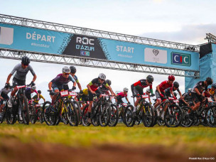 Plongez dans l'expérience Roc d'Azur ! 5 jours de pur VTT, gravel et trail au cœur des massifs varois. Le rendez-vous mondial de tous les passionnés.