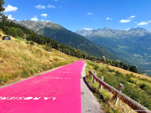 Participez à l'Extrema Cycling en Haute-Tarentaise ! Une aventure cycliste sur route en semi-autonomie avec campement de base. Sortez de votre confort !