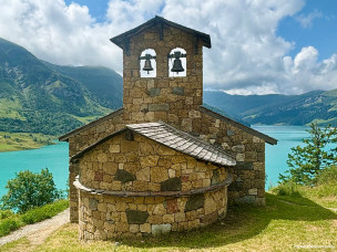 Participez à l'Extrema Cycling en Haute-Tarentaise ! Une aventure cycliste sur route en semi-autonomie avec campement de base. Sortez de votre confort !