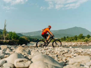 Un challenge : traverser les Pyrénées en 7 jours en vélo gravel ! 