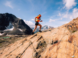 Ultra-trail au Tyrol du Sud sur la légendaire Ötziroute : 58 km, 3626 m D+, jusqu'à 3250 m d'altitude. Découvrez le Schnalstal Alpine Trail sur Owaka.