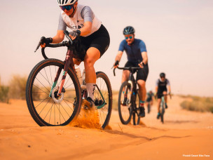 Desert Bike Race : course gravel par étapes dans le Sahara tunisien du 11 au 18 octobre. Race 425 km ou Experience 250 km. Tarifs, formats et programme.