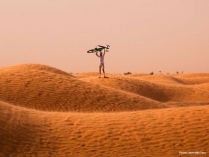 Desert Bike Race : course gravel par étapes dans le Sahara tunisien du 11 au 18 octobre. Race 425 km ou Experience 250 km. Tarifs, formats et programme.