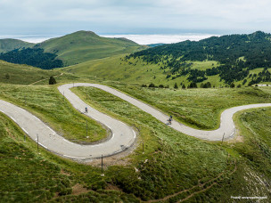 ALTRIMAN 2027 : triathlon de montagne dans les Pyrénées en 4 formats, du Sprint au Full XXL (3,8 km, 193 km, 42 km). 10-11 juillet. Découvrez la fiche.