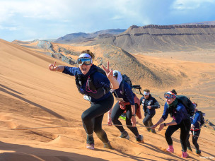 trek-elles-marchent-maroc-voyage-aventure-trail-découverte-desert-dunes-orientation-epreuve