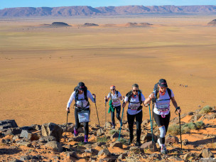 trek-elles-marchent-maroc-voyage-aventure-trail-découverte-desert-dunes-orientation-epreuve