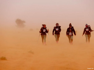 trek-elles-marchent-maroc-voyage-aventure-trail-découverte-desert-dunes-orientation-epreuve